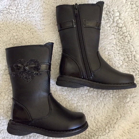 Sparkly heart black boots - Picture 2 of 6